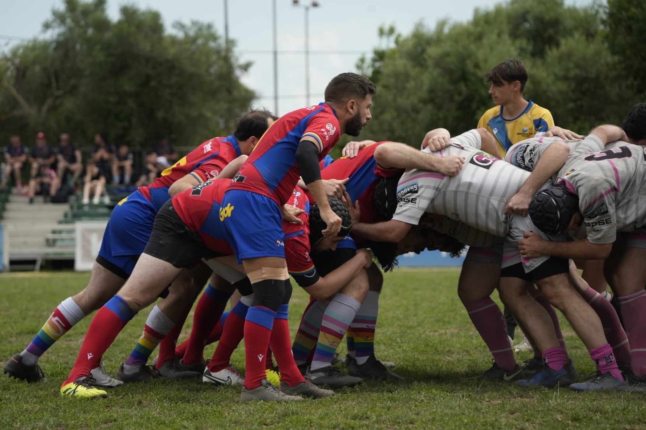 Mêlée simulée lors d’un match des Coqs Festifs