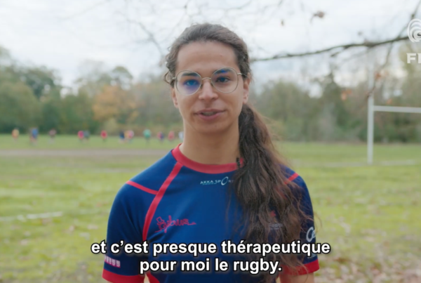 Inès, joueuse transgenre des coqs festifs, le club de rugby inclusif et LGBT friendly de Paris